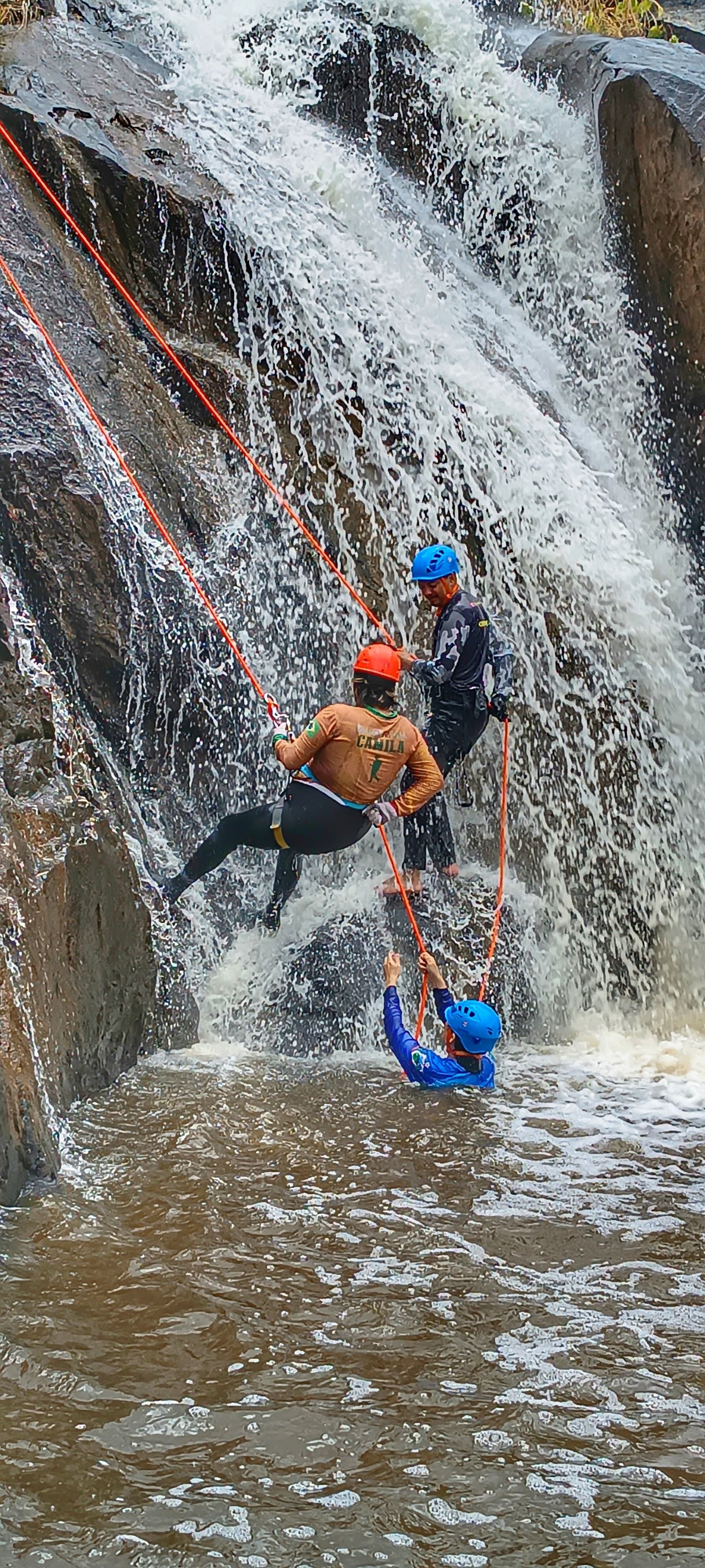 Rapel na Cachoeira